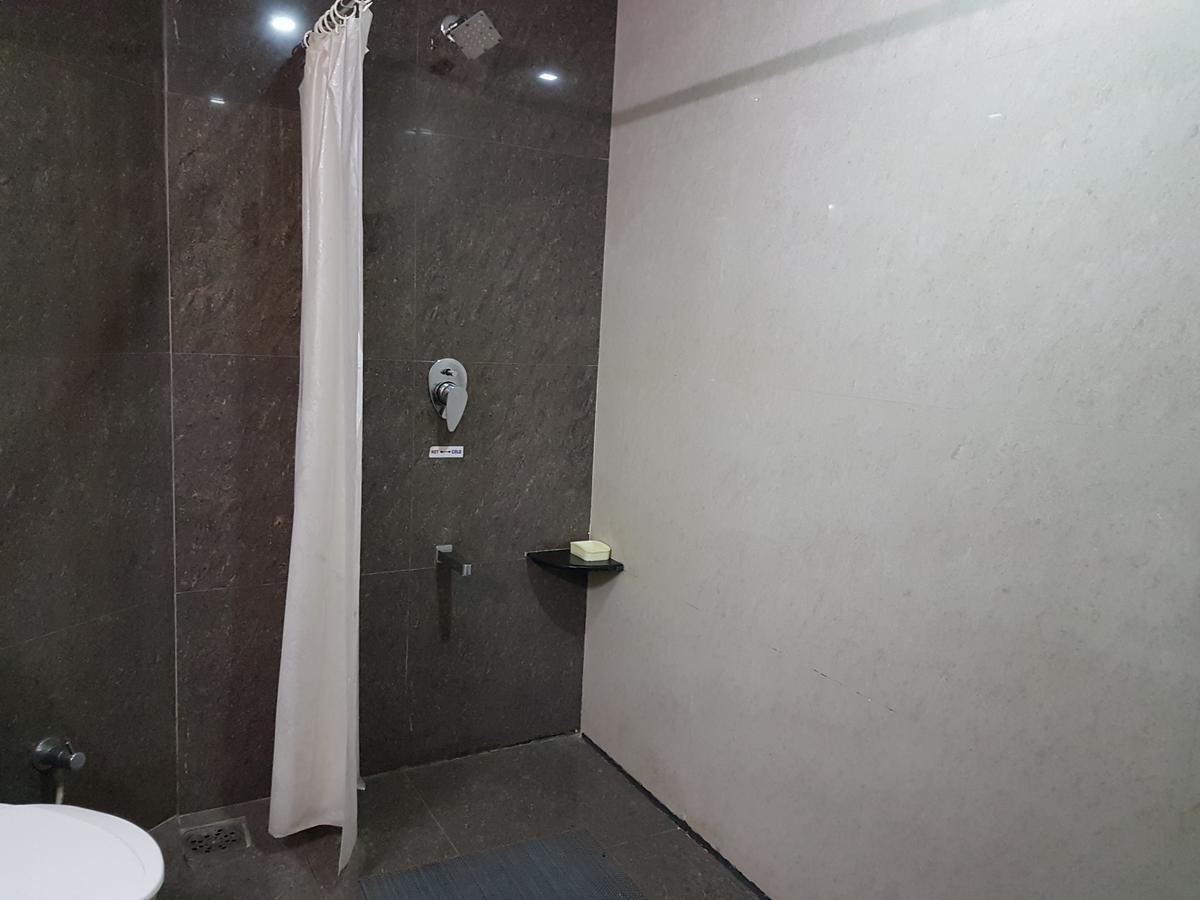 Hotel Savera Palace Mount Abu Exterior photo